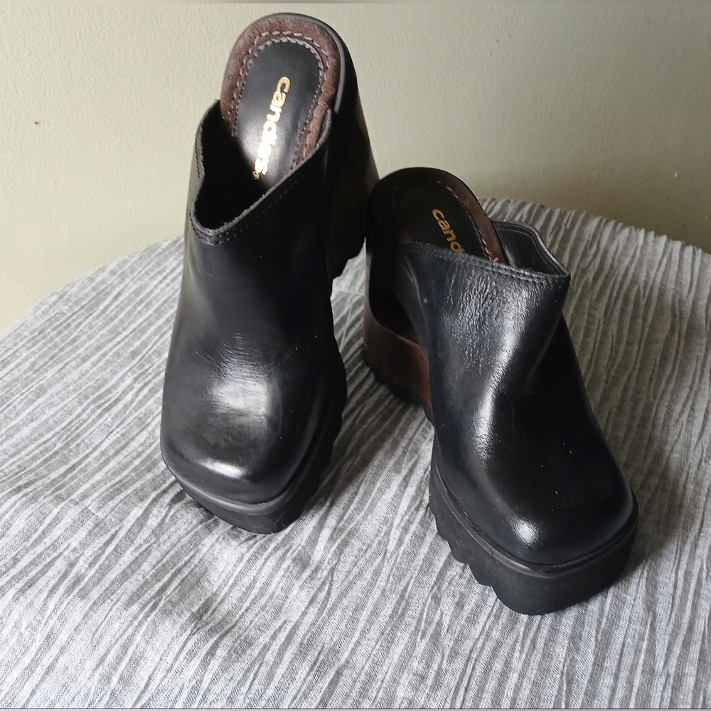 Candie's Black Leather Mules Classic Slip-On Design / Woodem Wedge Heal / Size 5